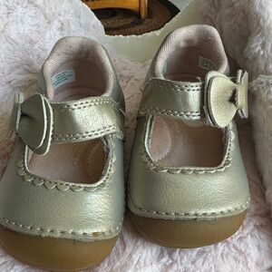 Stride rite Metallic Baby Walker Shoes euc like new